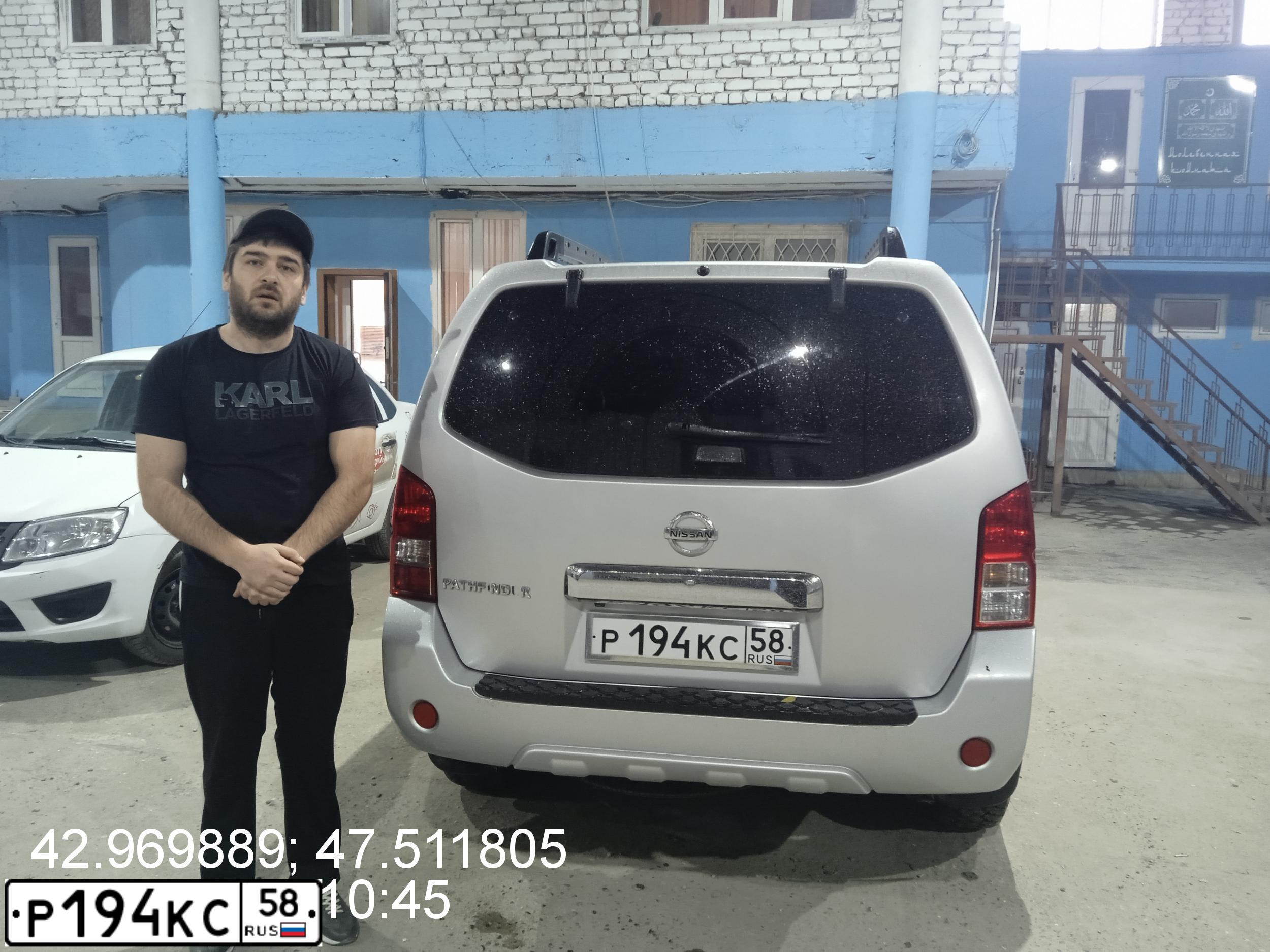Фото автомобиля NISSAN PATHFINDER, 2007 — госномер А366ВС164. Цвет: СЕРЕБРИСТЫЙ
