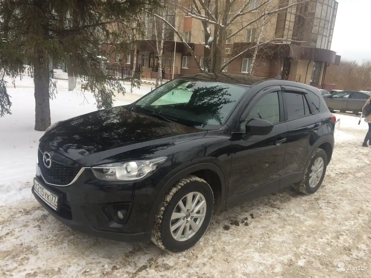 Фото автомобиля MAZDA CX-5, 2013 — госномер В800АЕ164. Цвет: ЧЕРНЫЙ