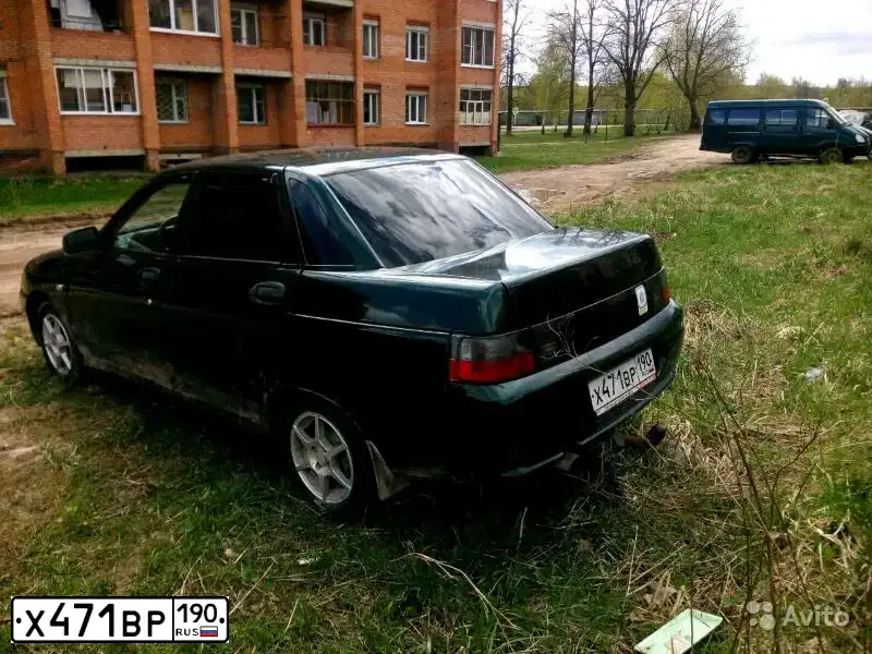 Фото автомобиля LADA 2110, 2003 — госномер В124ТА750. Цвет: ЗЕЛЕНЫЙ ТЕМНЫЙ