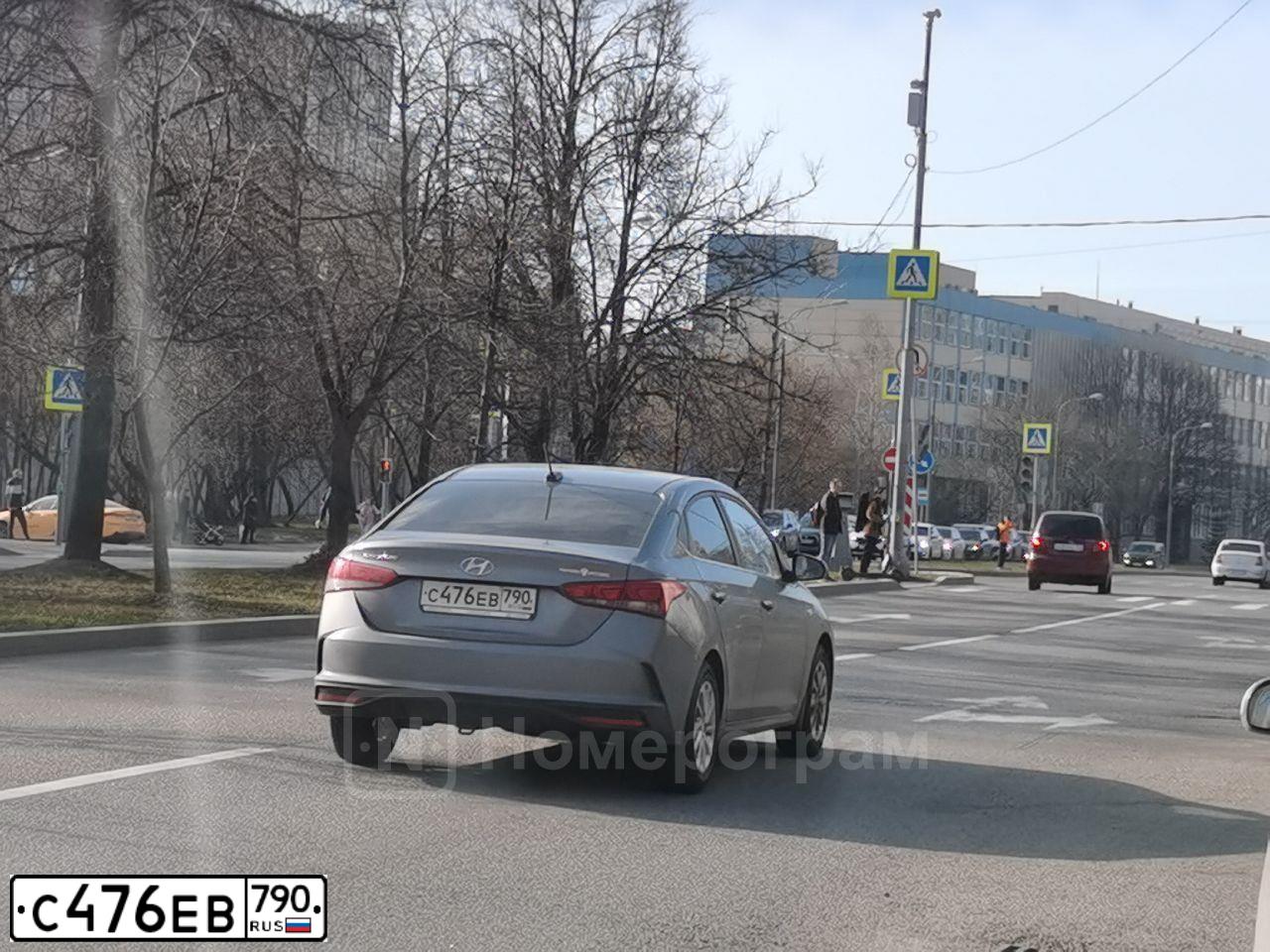 Фото автомобиля HYUNDAI SOLARIS, 2020 — госномер С476ЕВ790. Цвет: СЕРЫЙ