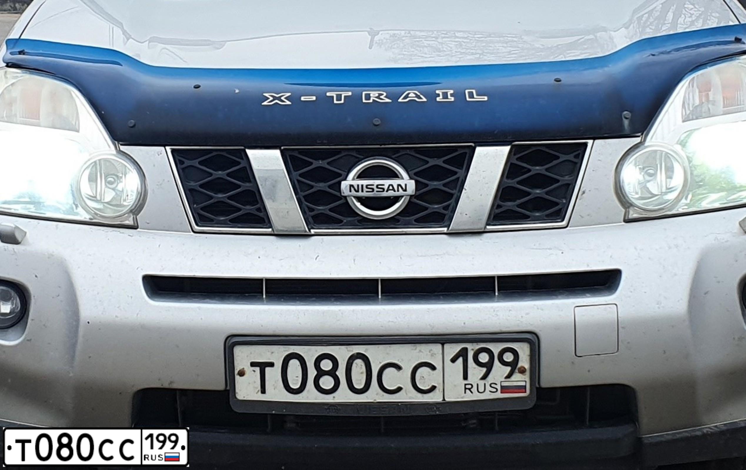 Фото автомобиля NISSAN X-TRAIL, 2008 — госномер Т080СС199. Цвет: СЕРЫЙ МЕТАЛЛИК