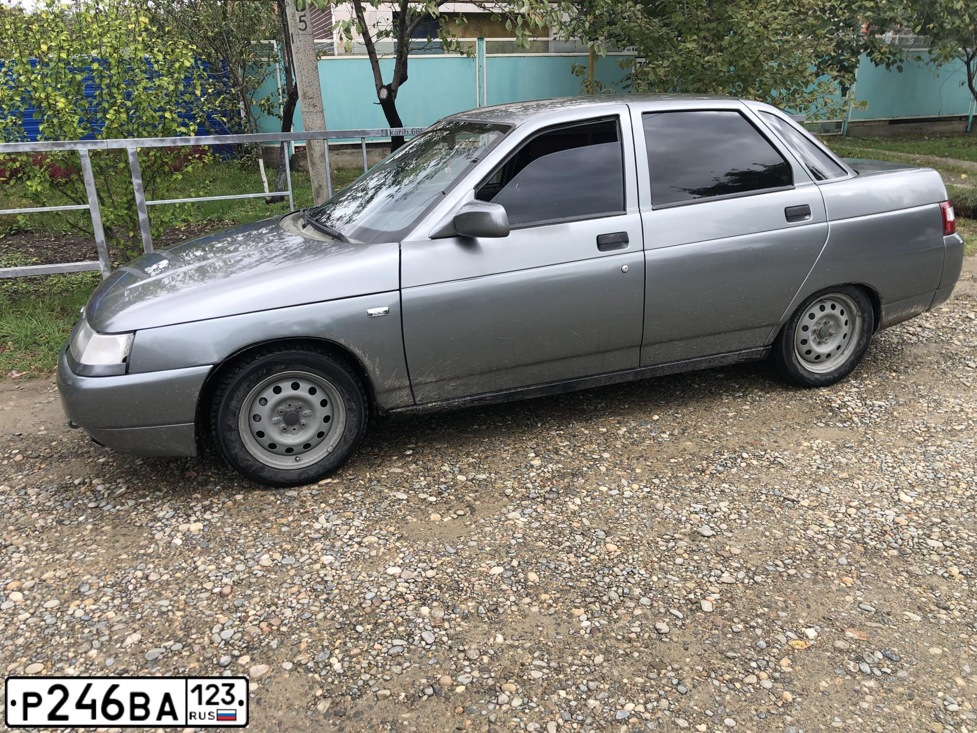 Фото автомобиля FORD FOCUS, 2011 — госномер Р246ВА123. Цвет: СЕРЕБРИСТЫЙ