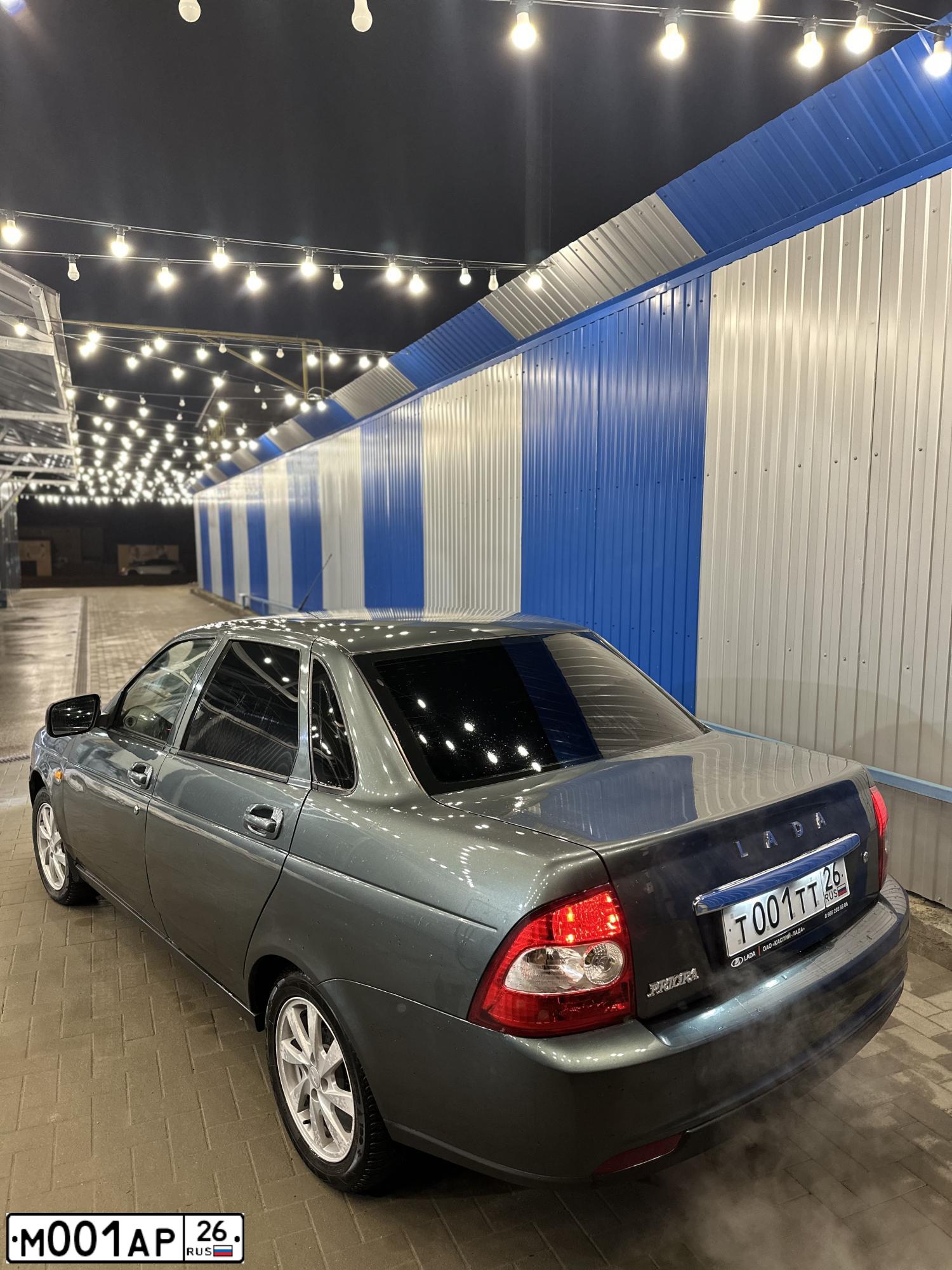 Фото автомобиля LANDROVER FREELANDER, 2007 — госномер М001АР26. Цвет: синий
