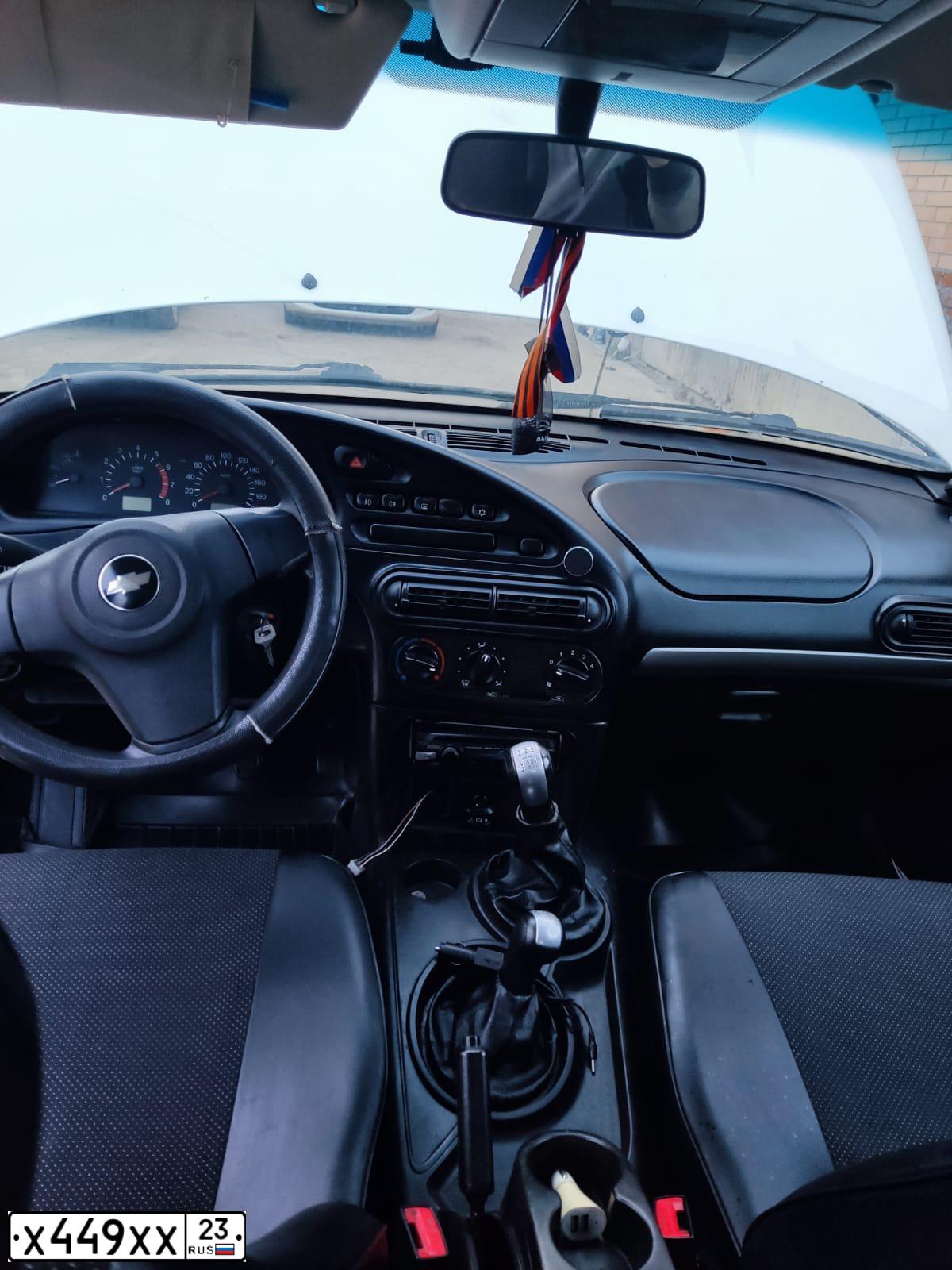 Фото автомобиля LEXUS GS, 2005 — госномер В614НЕ125. Цвет: Белый