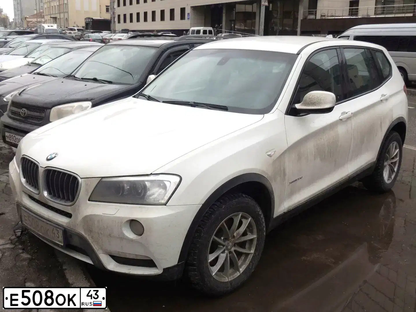 Фото автомобиля BMW X3, 2012 — госномер В162КС197. Цвет: Белый