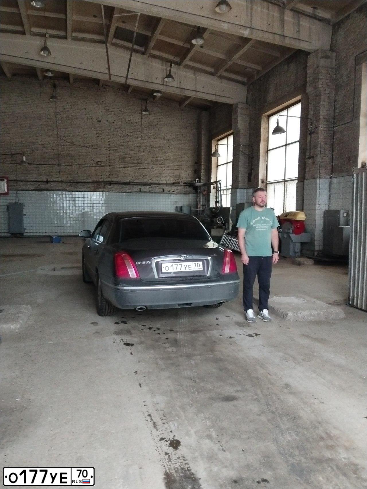 Фото автомобиля LEXUS GS, 1999 — госномер М071ЕС154. Цвет: СВЕТЛО СЕРЫЙ
