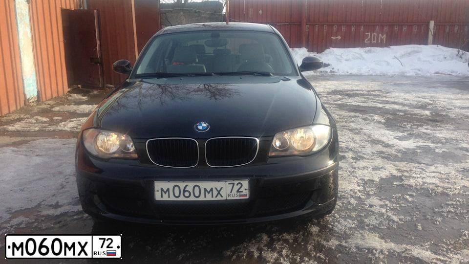Фото автомобиля BMW SERIE 1, 2009 — госномер О558МА142. Цвет: ЧЕРНЫЙ