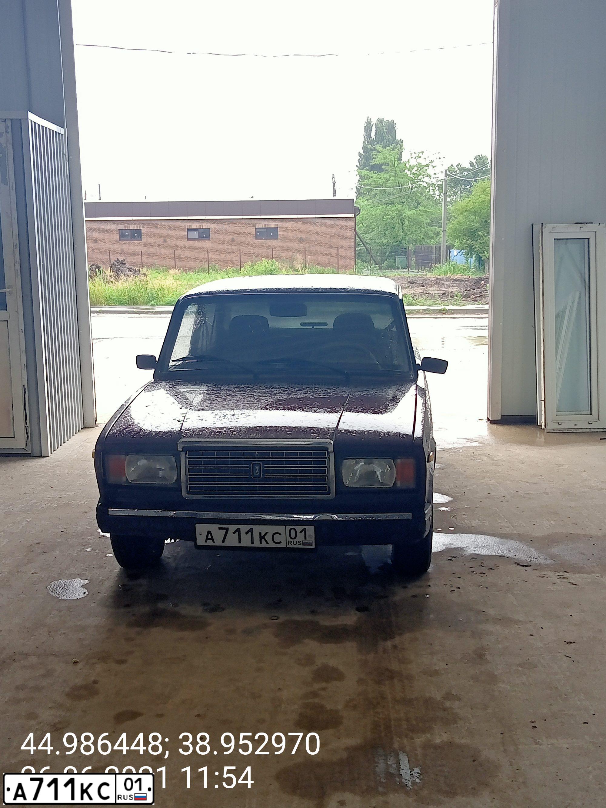 Фото автомобиля LADA 2107, 2011 — госномер К464ВС323. Цвет: ТЕМНО-ВИШНЕВЫЙ