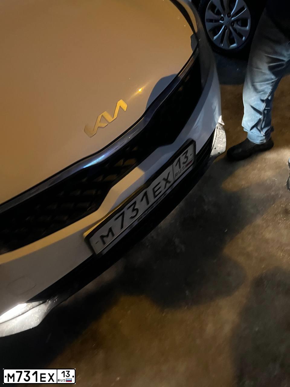 Фото автомобиля KIA RIO, 2021 — госномер М731ЕХ13. Цвет: Белый
