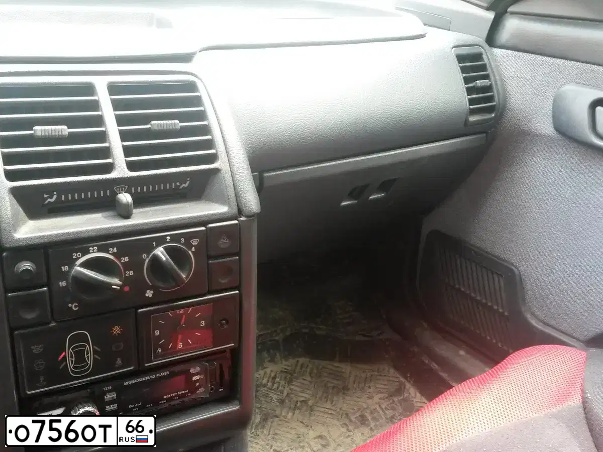 Фото автомобиля LADA 2110, 2005 — госномер Р274АТ136. Цвет: ТЕМНО - МАЛИНОВЫЙ