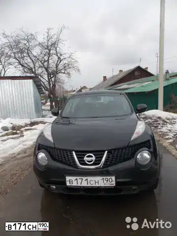 Фото автомобиля NISSAN JUKE, 2011 — госномер В171СН190. Цвет: ЧЕРНЫЙ