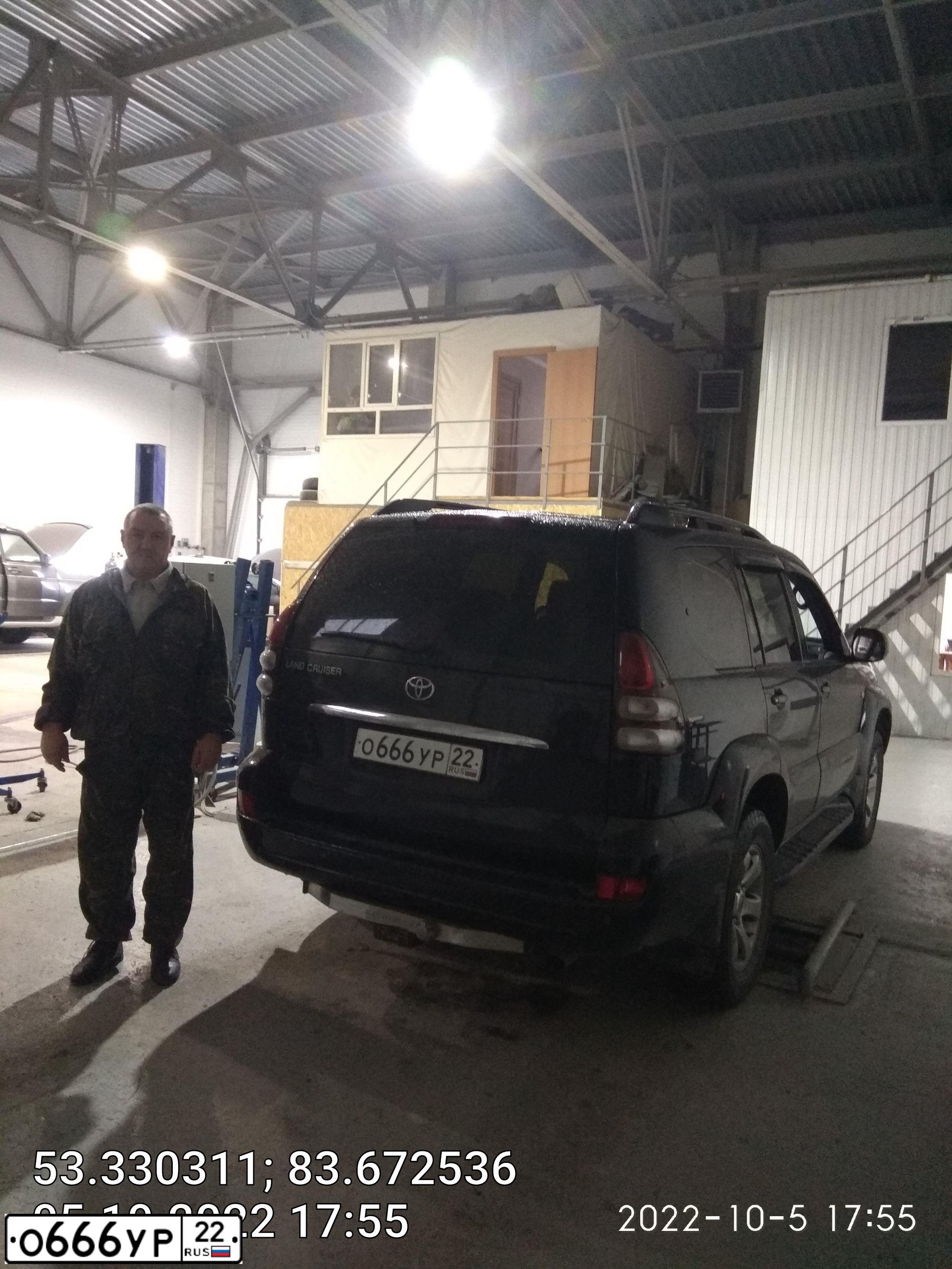Фото автомобиля HYUNDAI I SONATA, 2006 — госномер Е752АК154. Цвет: ТЕМНО-ВИШНЕВЫЙ