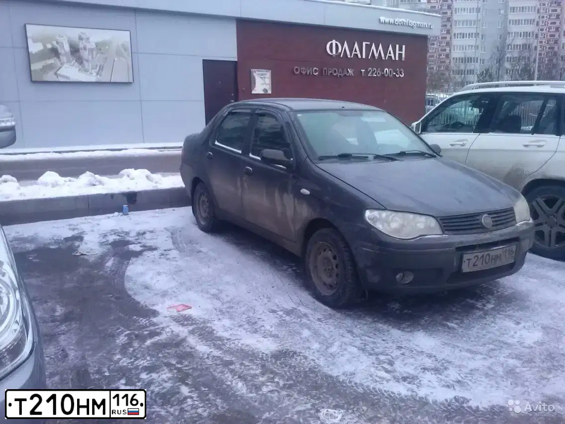 Фото автомобиля FIAT ALBEA, 2008 — госномер Т210НМ116. Цвет: СЕРЫЙ АНДЕГРАУНД