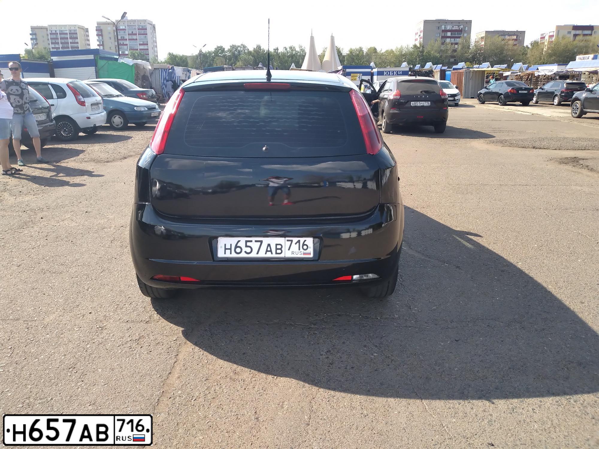 Фото автомобиля FIAT PUNTO, 2006 — госномер Х590ОС790. Цвет: ЧЕРНЫЙ