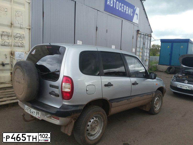 Фото автомобиля VOLKSWAGEN POLO, 2014 — госномер Е416ТР196. Цвет: Серебристый