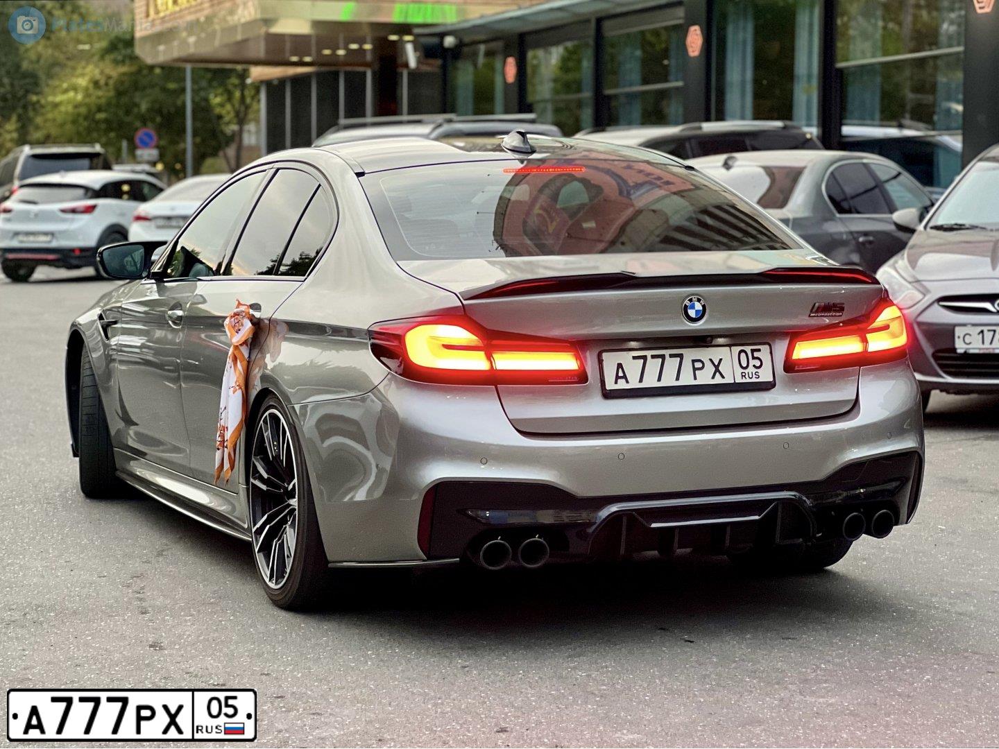 Фото автомобиля MERCEDES E-KLASSE, 2004 — госномер А777РХ05. Цвет: Белый