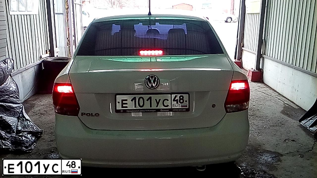 Фото автомобиля MITSUBISHI LANCER, 1997 — госномер А809ММ92. Цвет: КРАСНЫЙ