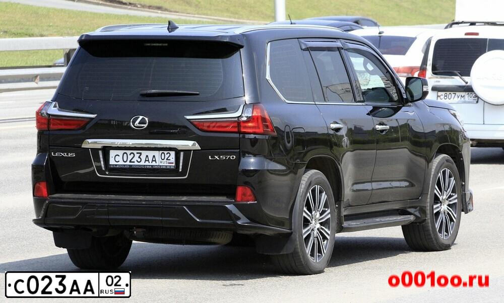 Фото автомобиля TOYOTA LANDCRUISER 200, 2013 — госномер А020АО702. Цвет: ЧЕРНЫЙ