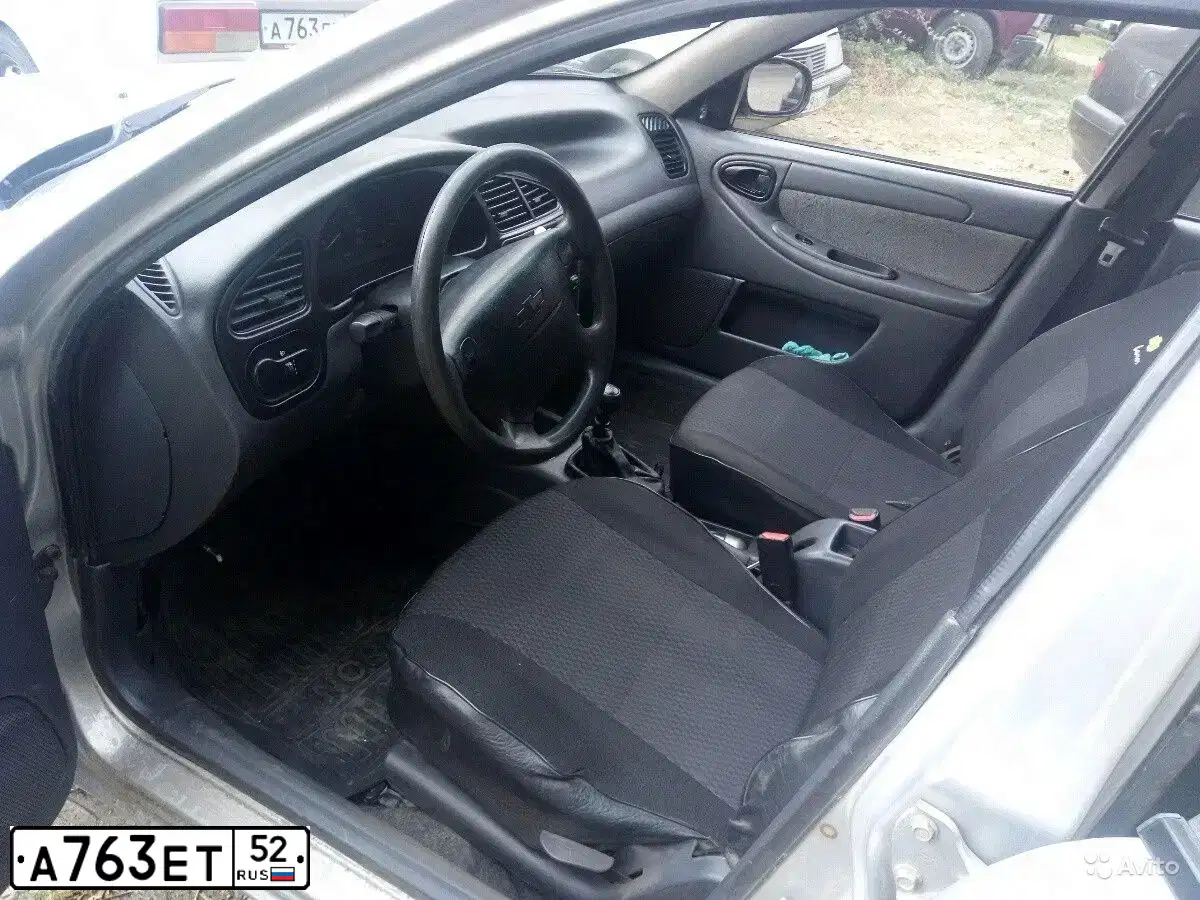 Фото автомобиля CHEVROLET T NIVA, 2006 — госномер А763ЕТ152. Цвет: ЯРКО-КРАСНЫЙ