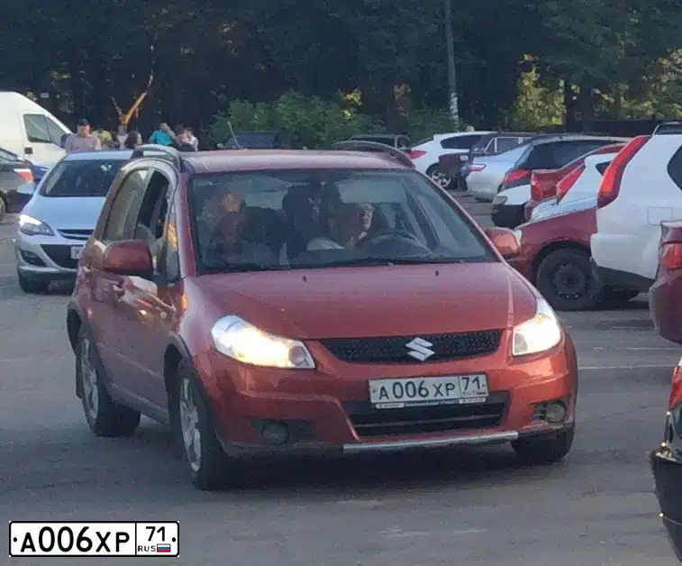Фото автомобиля DAEWOO NEXIA, 2004 — госномер А006ХР71. Цвет: ПЕСОЧНЫЙ