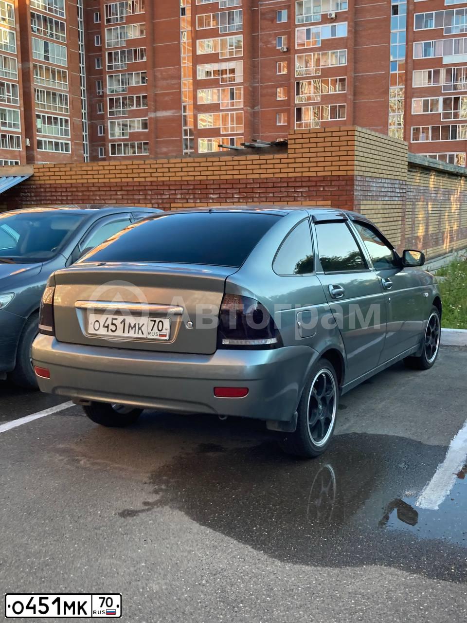 Фото автомобиля LADA PRIORA, 2011 — госномер Е542ОВ142