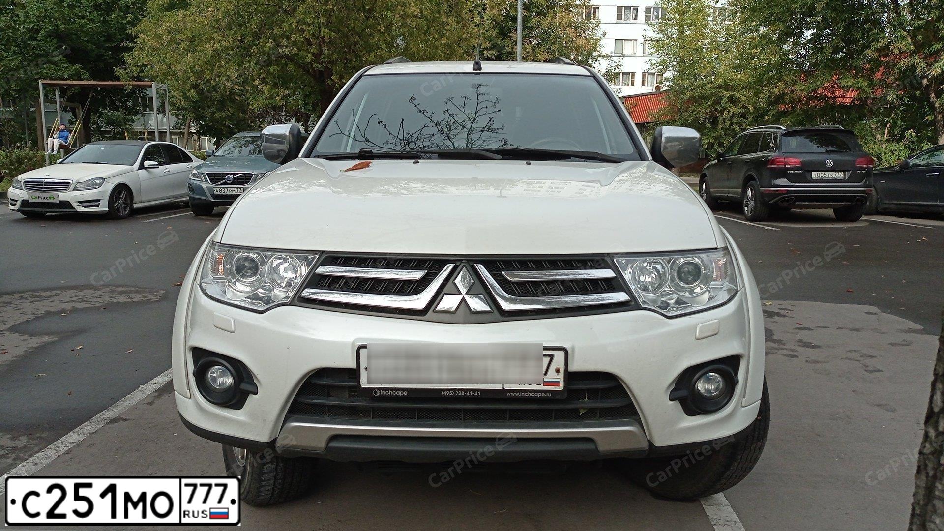 Фото автомобиля MITSUBISHI PAJERO SPORT, 2014 — госномер С251МО777. Цвет: Белый
