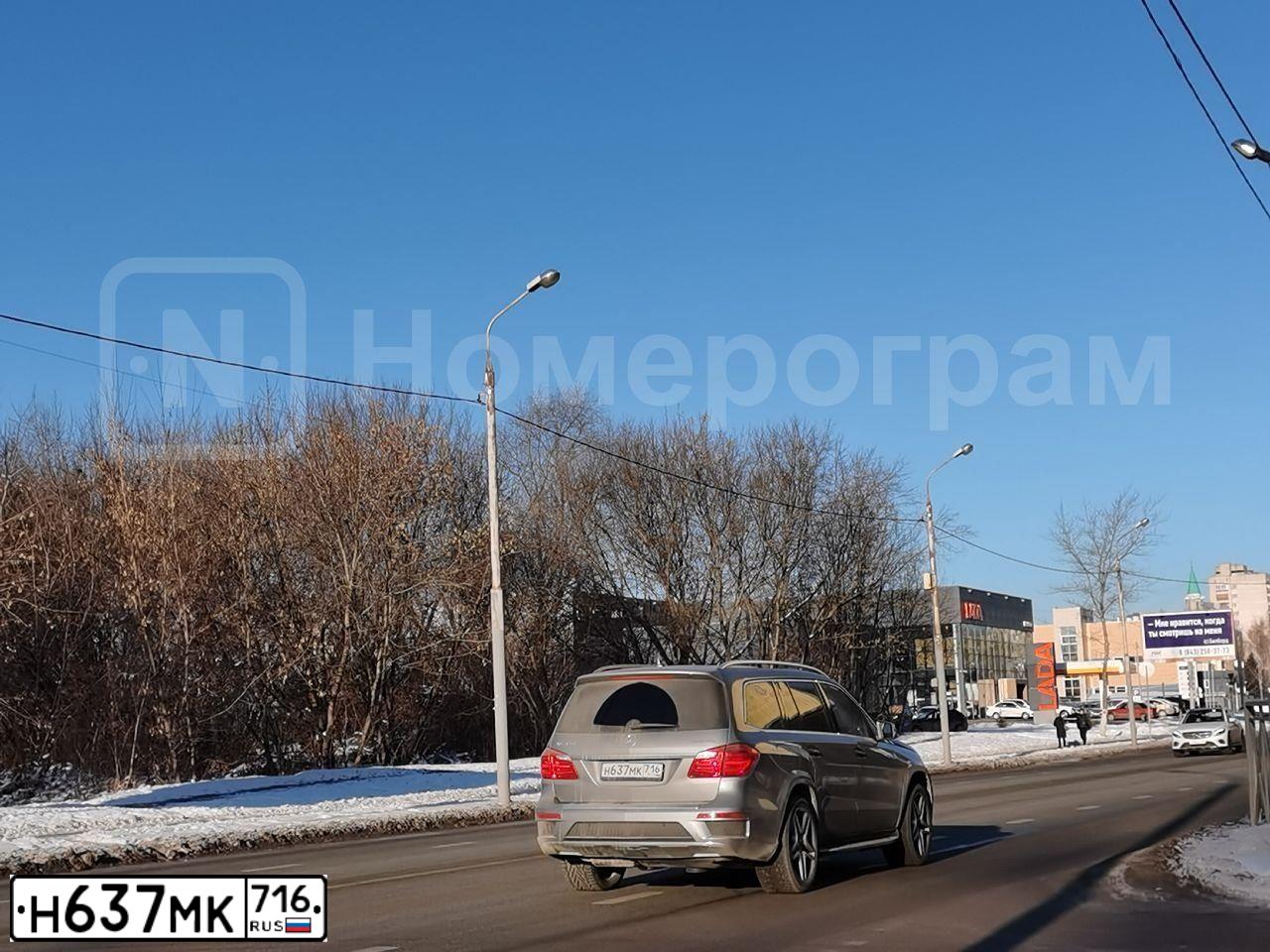 Фото автомобиля MERCEDES GL-KLASSE, 2015 — госномер Н637МК716. Цвет: СЕРЫЙ