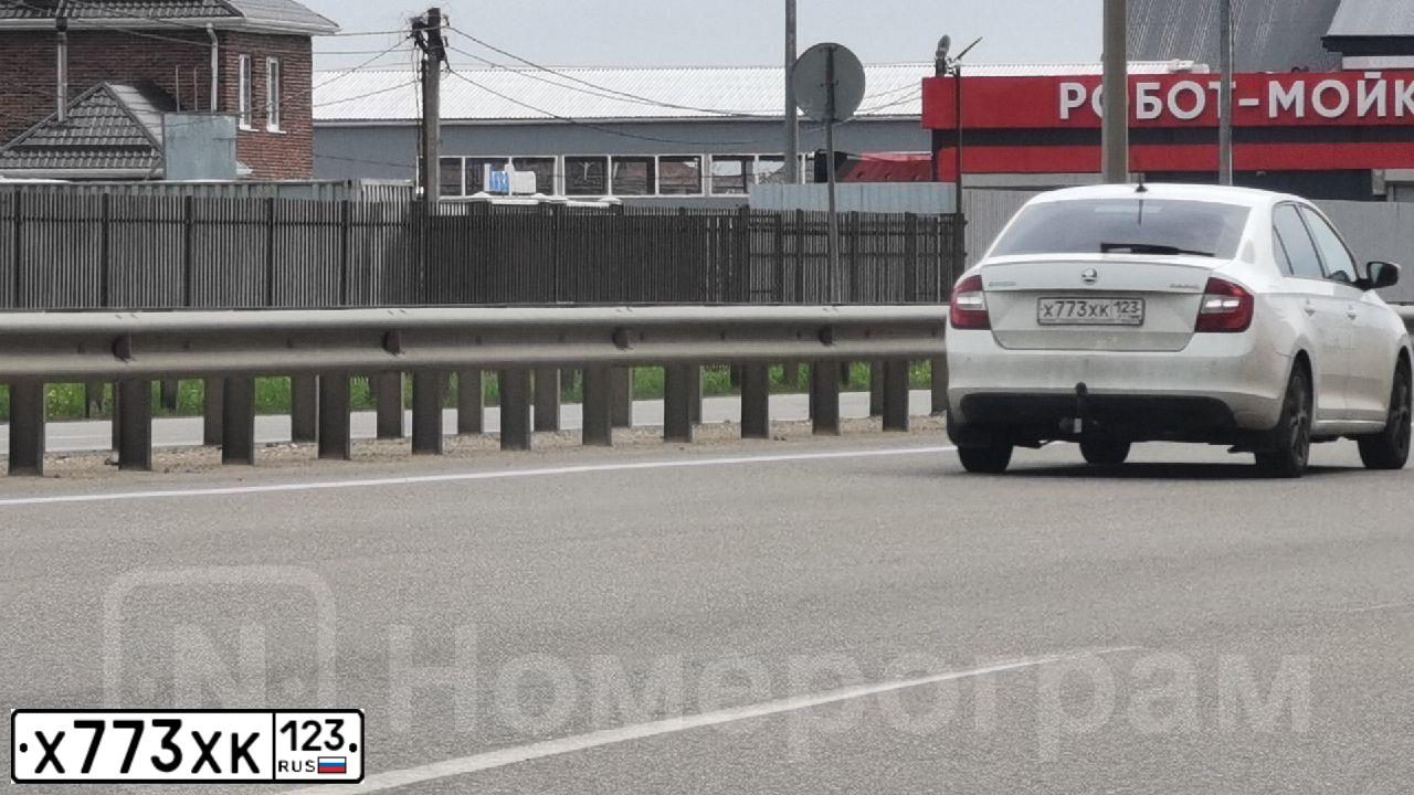Фото автомобиля VOLKSWAGEN POLO, 2019 — госномер Х717УЕ193. Цвет: Белый