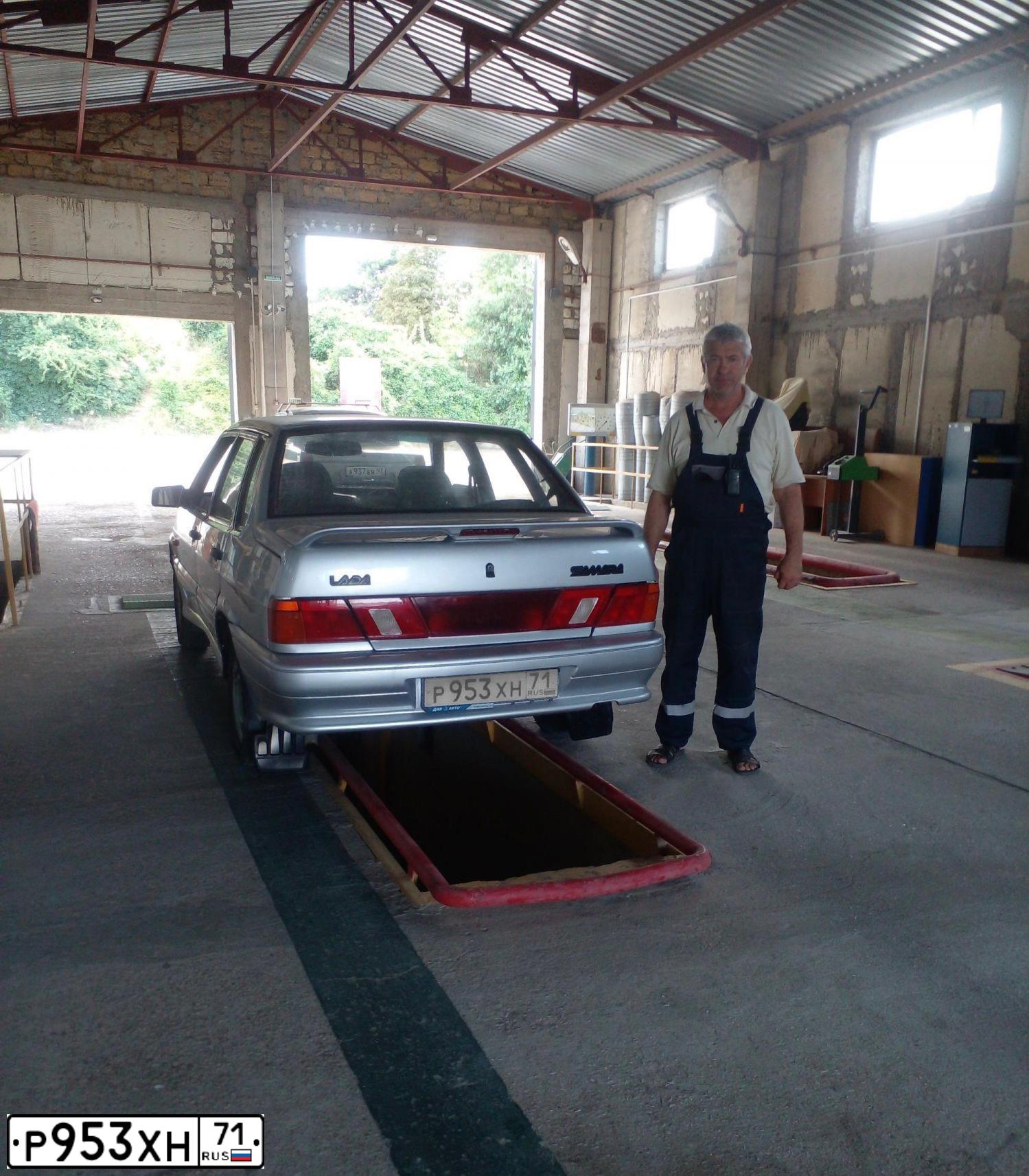Фото автомобиля LADA 2115 SAMARA, 2006 — госномер Х546ВЕ71. Цвет: БЕЛО-ЗЕЛЕНЫЙ
