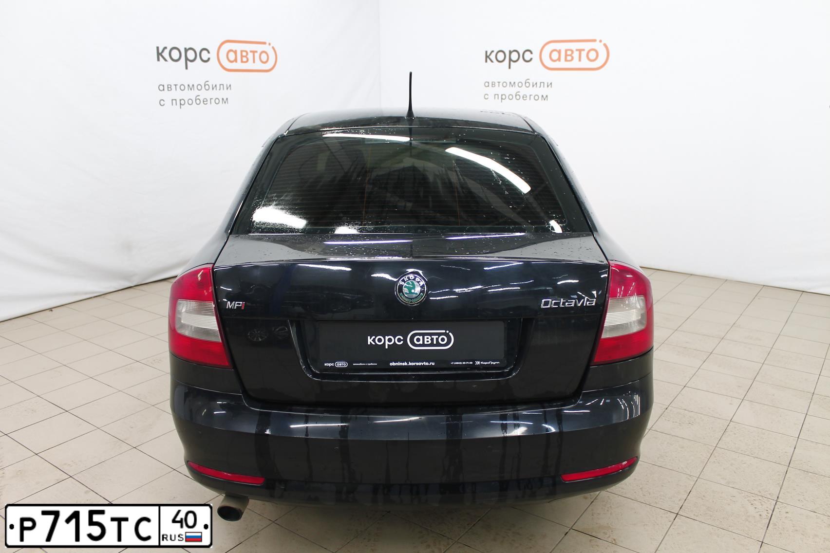 Фото автомобиля SKODA OCTAVIA, 2012 — госномер Р715ТС40. Цвет: ЧЕРНЫЙ