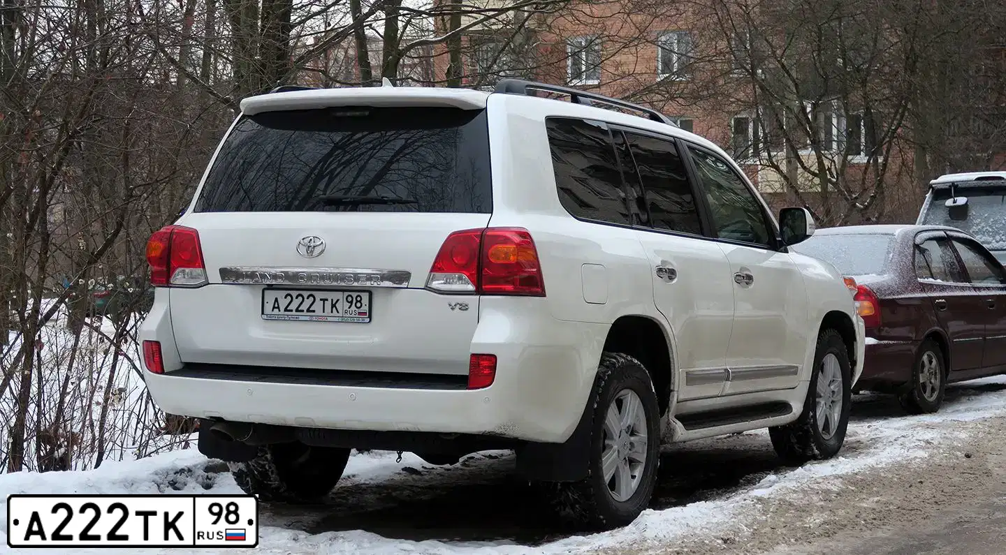 Фото автомобиля MITSUBISHI COLT, 1996 — госномер А222ТК98