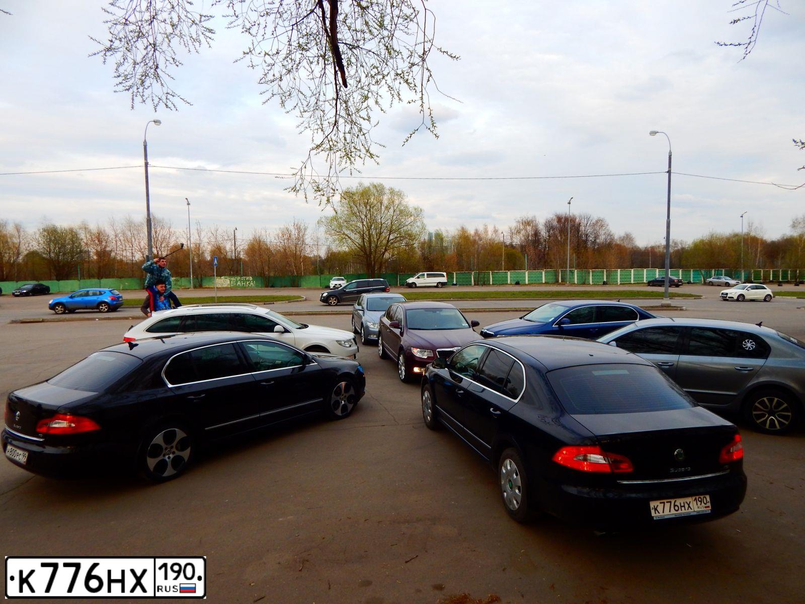Фото автомобиля SKODA SUPERB, 2011 — госномер Т206ВС761. Цвет: ЧЕРНЫЙ