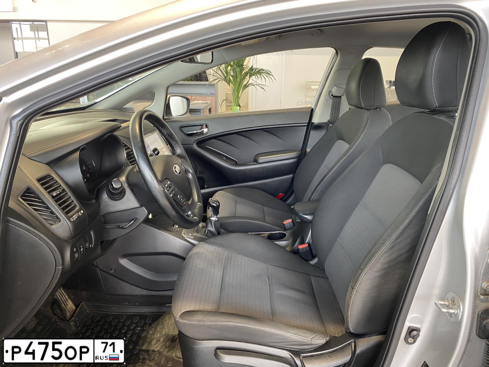 Фото автомобиля KIA CERATO, 2014 — госномер Х028АУ71. Цвет: СЕРЕБРИСТЫЙ
