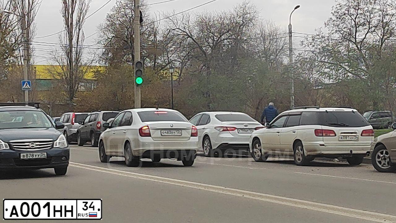 Фото автомобиля NISSAN ALMERA, 2008 — госномер О270МО193. Цвет: Серебристый