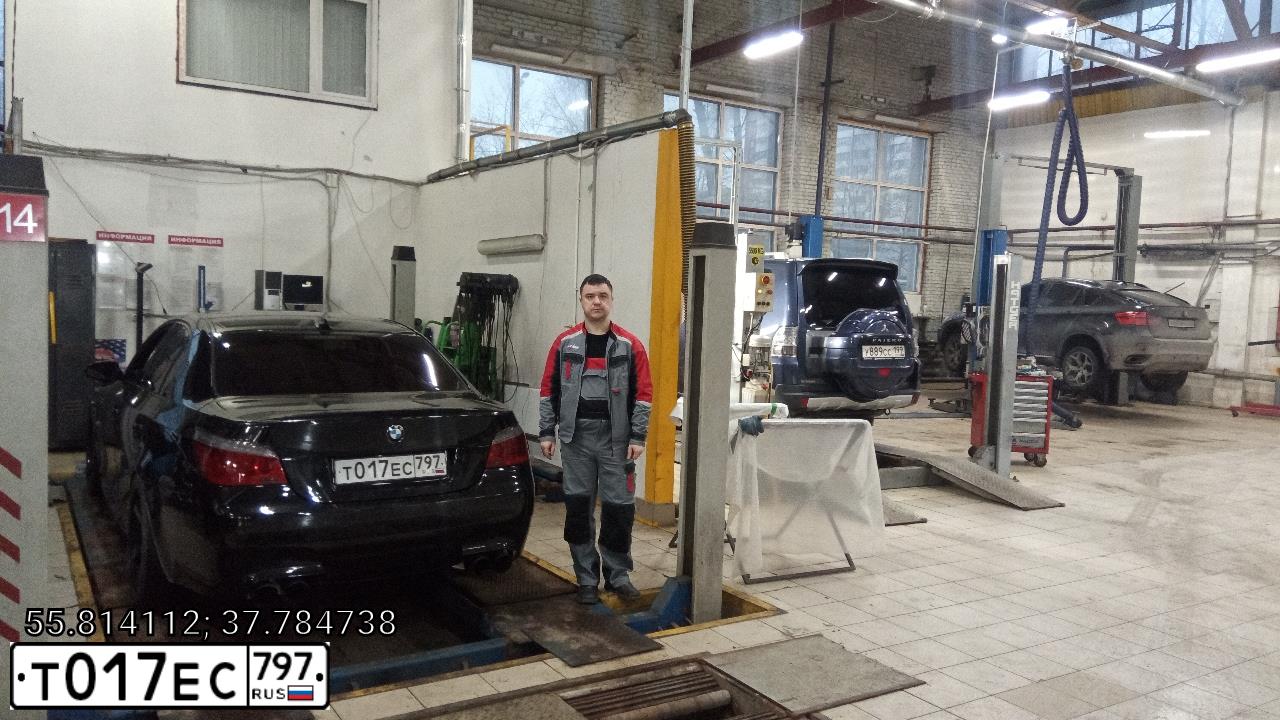 Фото автомобиля BMW M5, 2005 — госномер Т017ЕС797. Цвет: ЧЕРНЫЙ