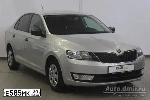 Фото автомобиля SKODA RAPID, 2016 — госномер К380АК134. Цвет: СЕРЕБРИСТО - ЖЕЛТЫЙ