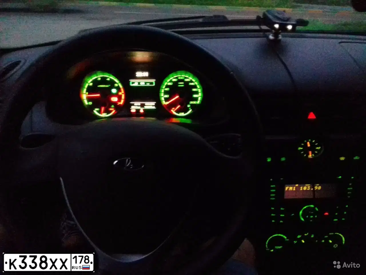 Фото автомобиля LADA 2172 PRIORA, 2012 — госномер Е048МУ15. Цвет: Сине-Черный
