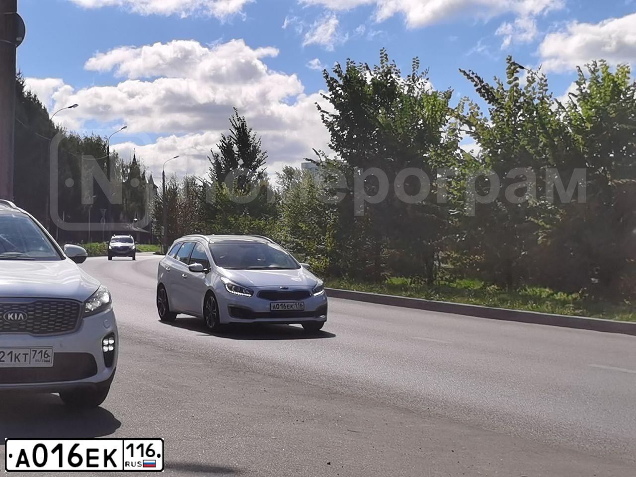 Фото автомобиля KIA CEE'D, 2016 — госномер А016ЕК116. Цвет: Белый