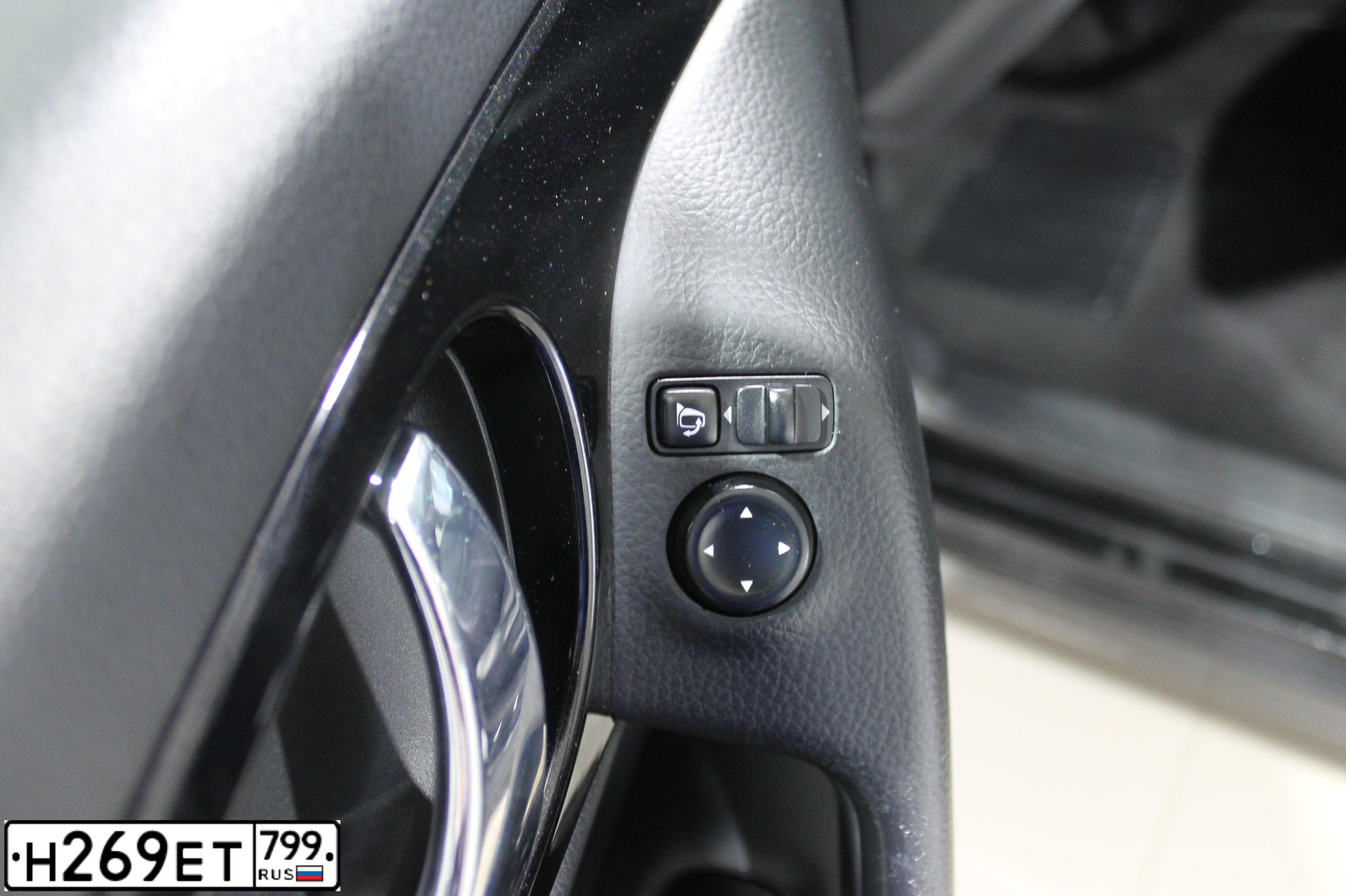 Фото автомобиля NISSAN QASHQAI, 2015 — госномер Н269ЕТ799. Цвет: ЧЕРНЫЙ