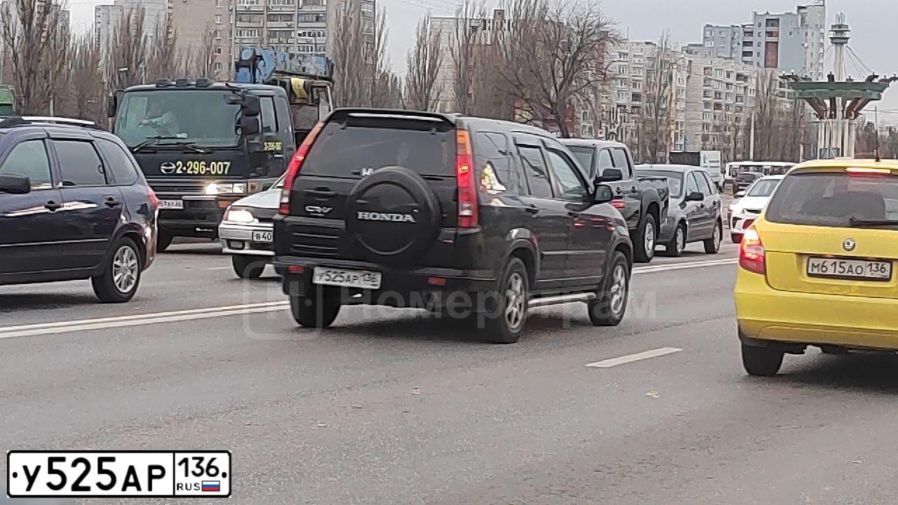 Фото автомобиля HONDA CR-V, 2002 — госномер У525АР136