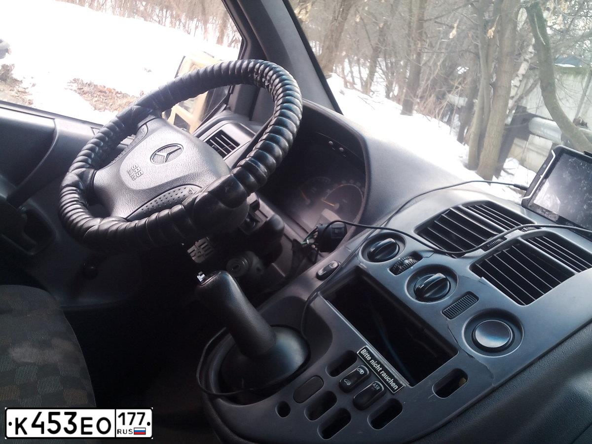 Фото автомобиля MERCEDES VITO, 2000 — госномер К701МХ21. Цвет: Белый
