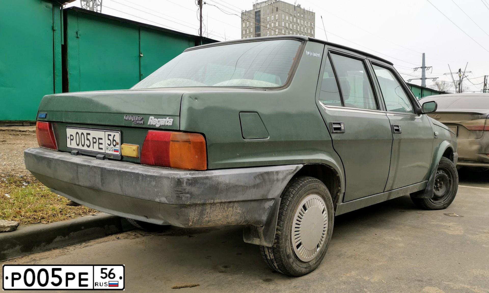 Фото автомобиля FIAT REGATA, 1984 — госномер Р005РЕ56. Цвет: СЕРО-ЗЕЛЕНЫЙ
