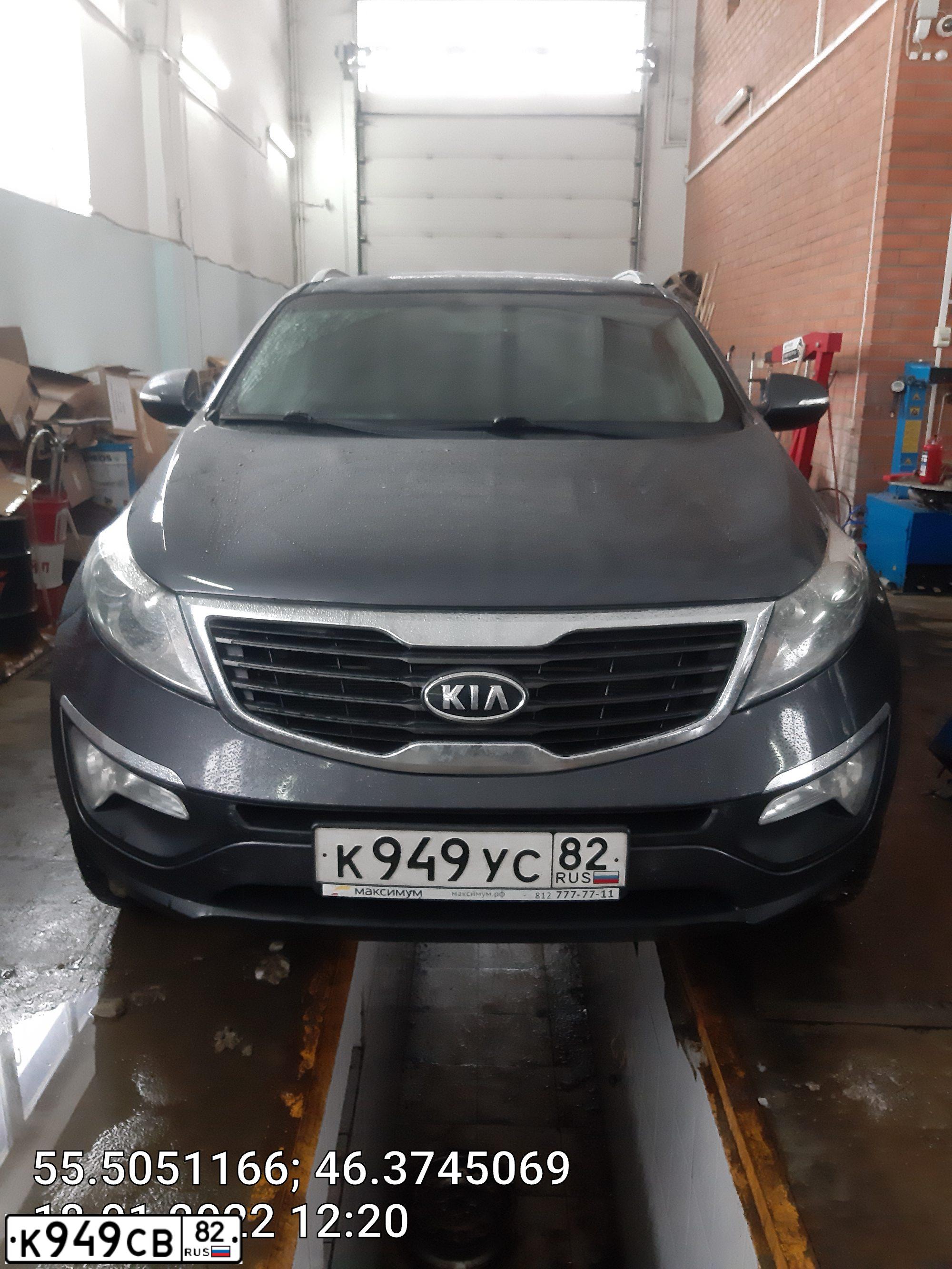 Фото автомобиля KIA SPORTAGE, 2011 — госномер М115ЕО21. Цвет: СЕРЫЙ
