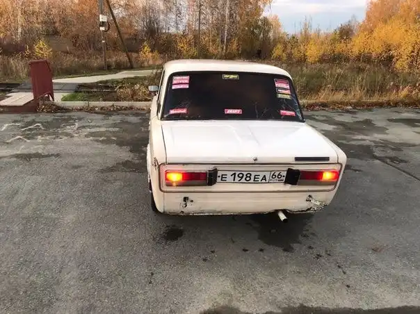 Фото автомобиля LADA 2106 LADA, 1995 — госномер С355ТР196. Цвет: Белый