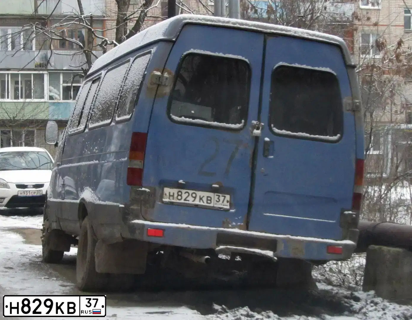 Фото автомобиля GAZ 3221 EL, 2004 — госномер Н829КВ37. Цвет: ФИОЛЕТОВЫЙ