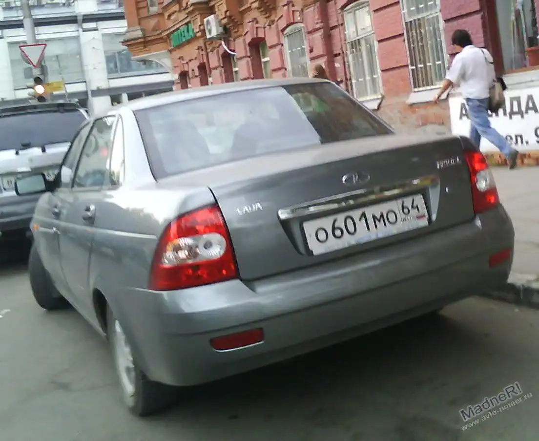 Фото автомобиля LADA 2170 PRIORA, 2008 — госномер М072ХВ702. Цвет: СРЕДНИЙ СЕРО-ЗЕЛЕНЫЙ МЕТ