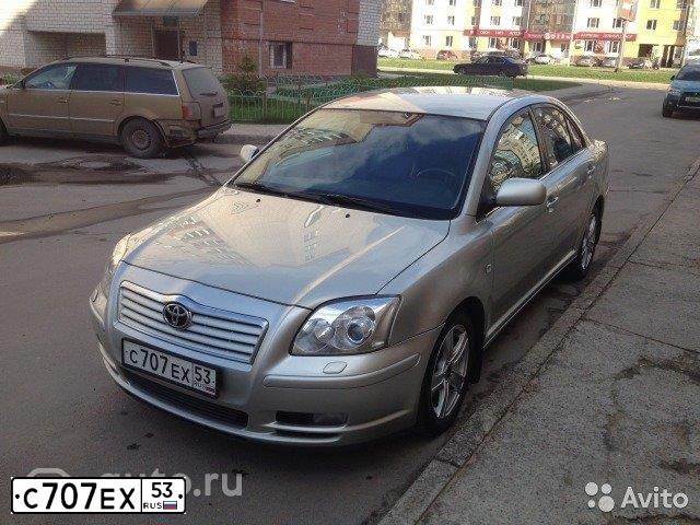 Фото автомобиля TOYOTA AVENSIS, 2004 — госномер С707ЕХ53. Цвет: СЕРЕБРИСТЫЙ