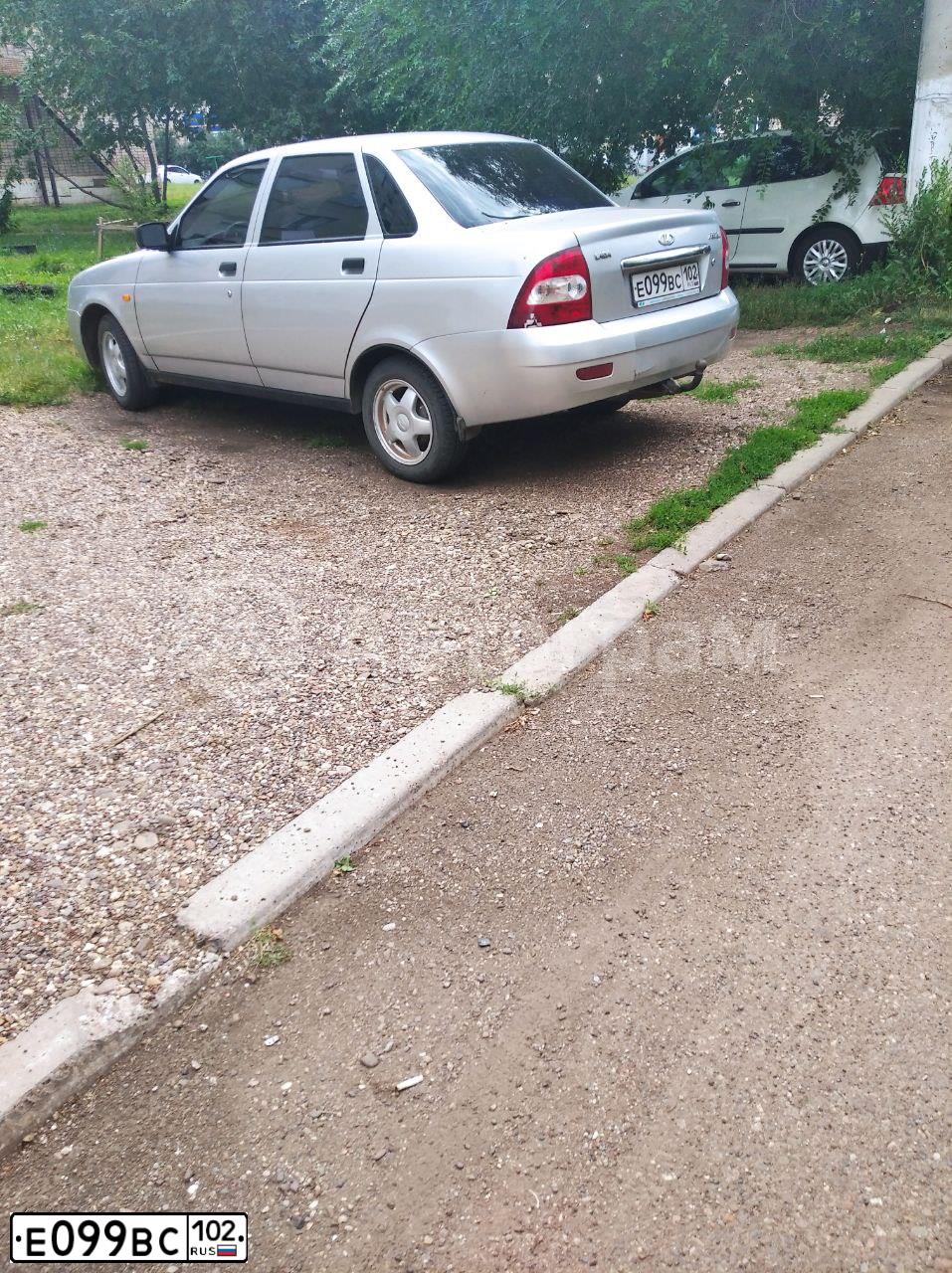 Фото автомобиля LADA 2170 PRIORA, 2007 — госномер Е099ВС102. Цвет: СВЕТЛО-СЕРЕБРИСТЫЙ МЕТАЛЛ