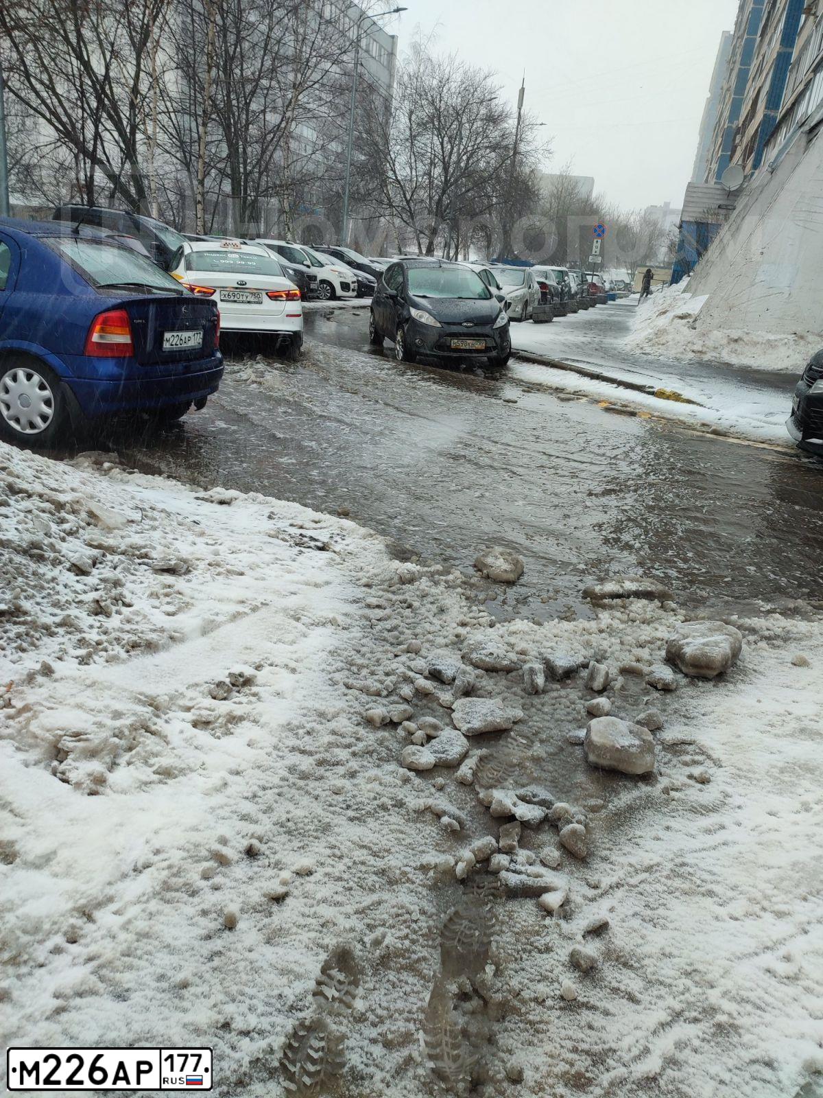Фото автомобиля OPEL ASTRA, 2003 — госномер М226АР177. Цвет: СИНИЙ