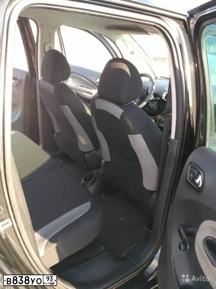 Фото автомобиля CITROEN C3 PICASSO, 2010 — госномер Е929КХ761. Цвет: ЧЕРНЫЙ
